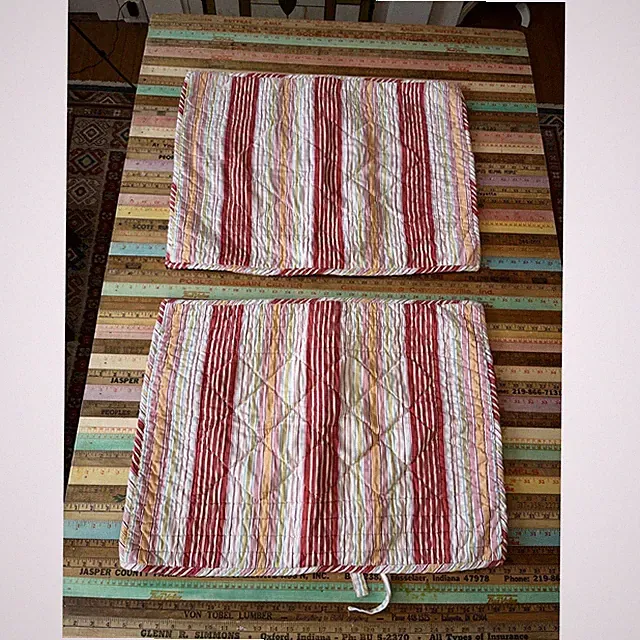 Vtg Pottery Barn Pair of 2 Red Orange Pink Quilted Standard Pillow Shams w/ Ties